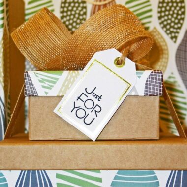 How Handwritten Notes Boost Freelance Networking Success and Client Retention